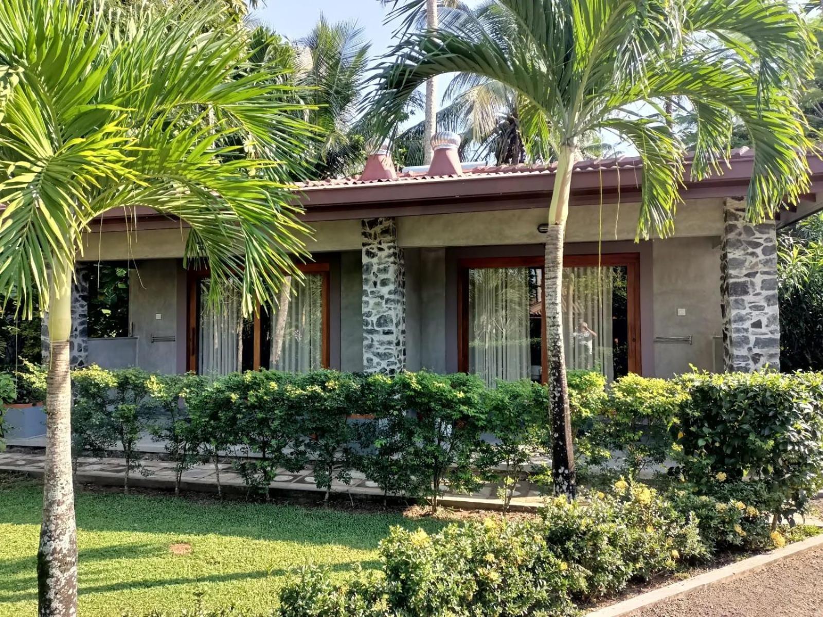 Avalon Village Resort Induruwa Dış mekan fotoğraf