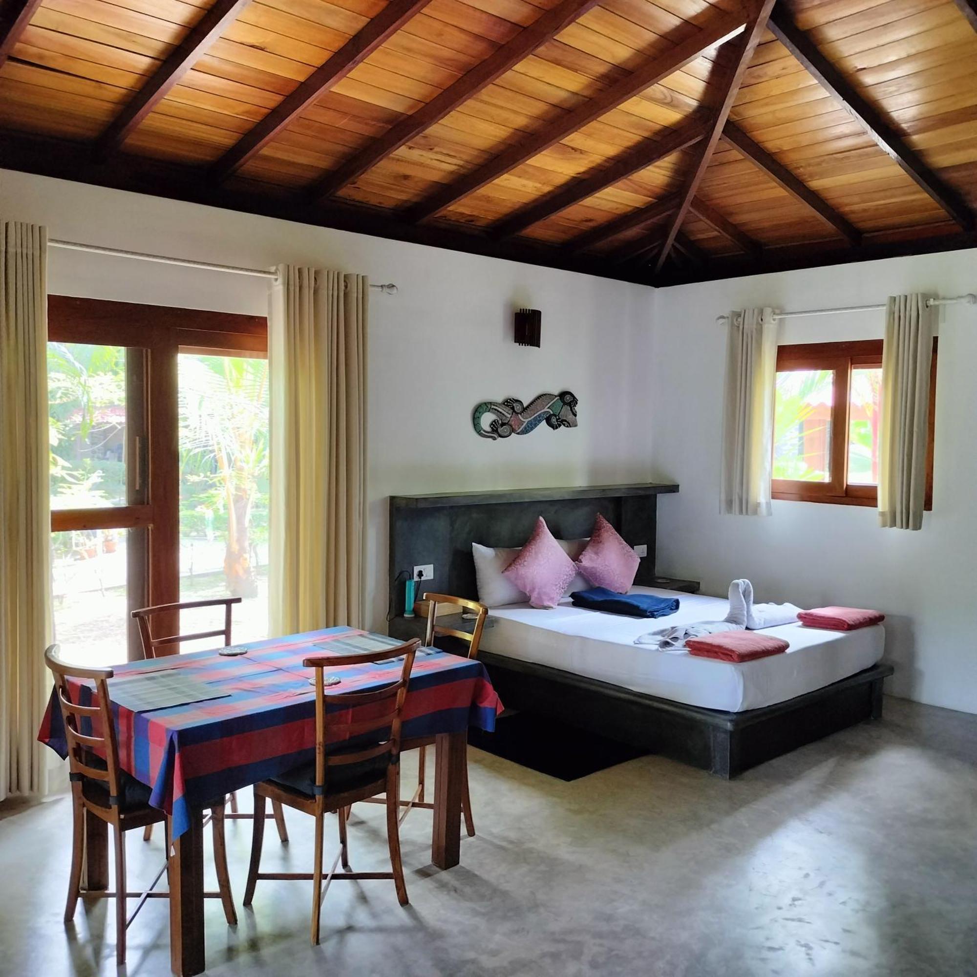 Avalon Village Resort Induruwa Dış mekan fotoğraf