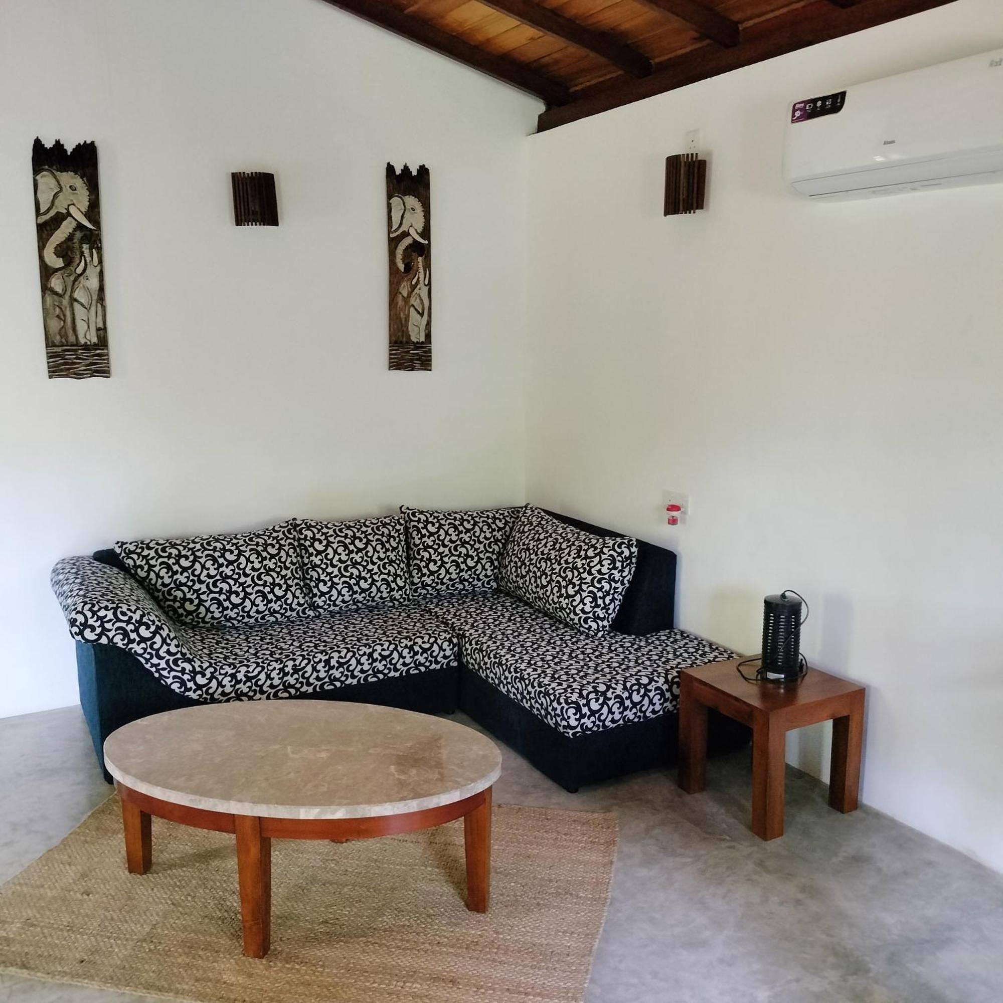 Avalon Village Resort Induruwa Dış mekan fotoğraf